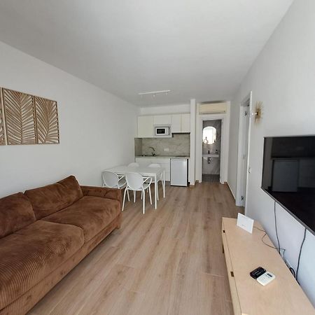 Homeforguest Apartamento Alisios 1 Con Piscina En Corralejo Kültér fotó