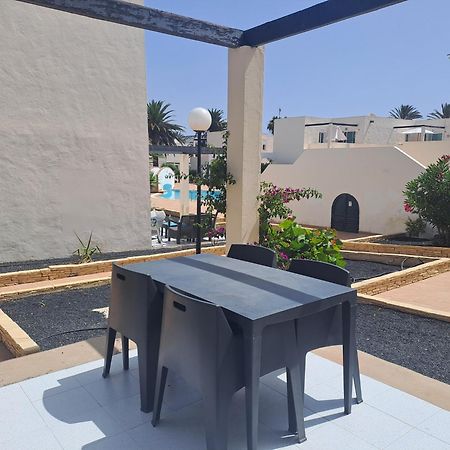 Homeforguest Apartamento Alisios 1 Con Piscina En Corralejo Kültér fotó