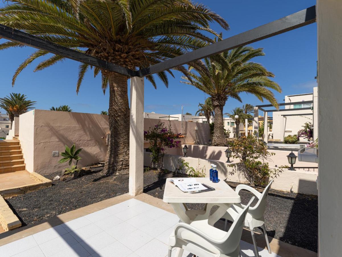 Homeforguest Apartamento Alisios 1 Con Piscina En Corralejo Kültér fotó