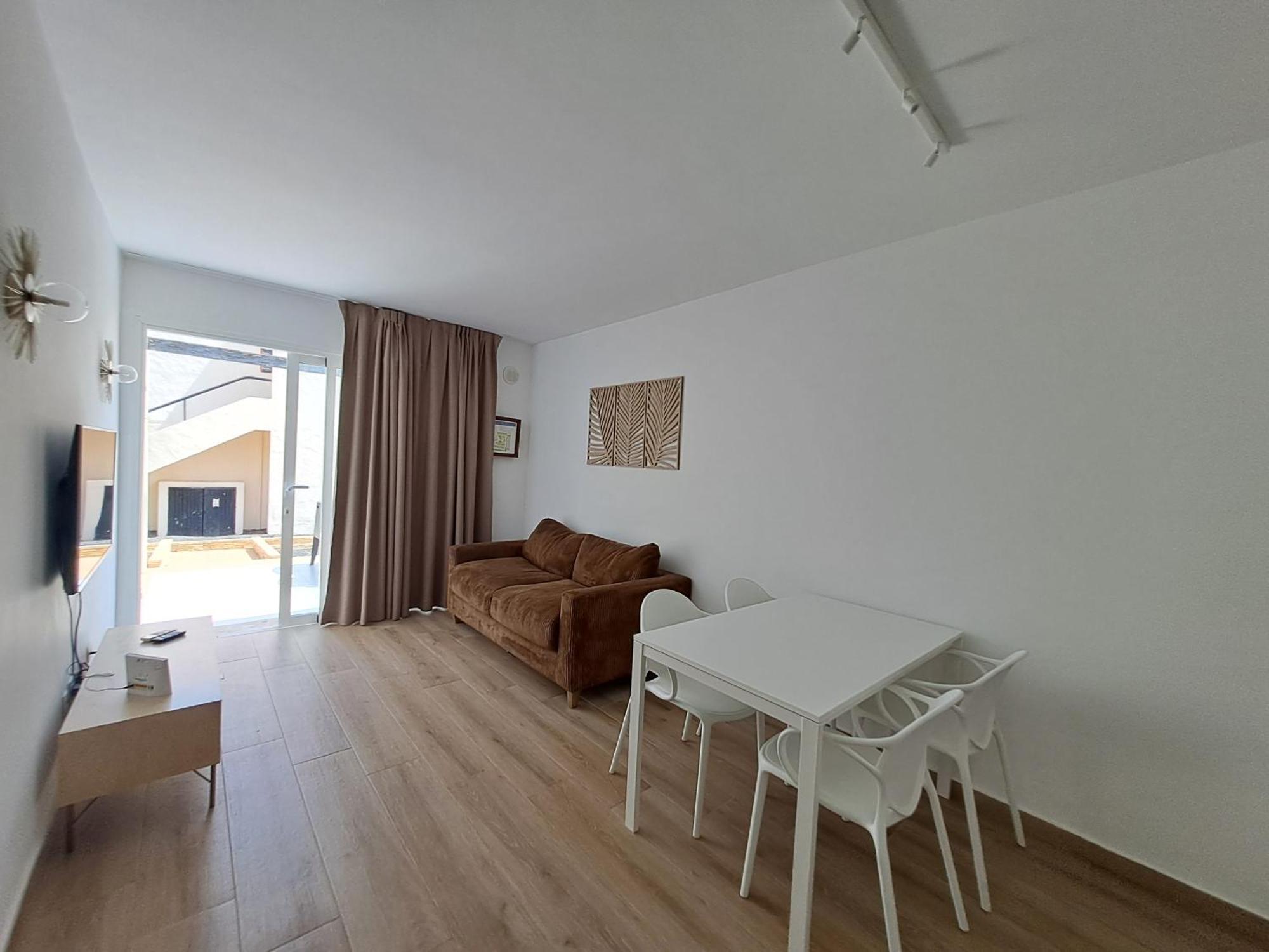 Homeforguest Apartamento Alisios 1 Con Piscina En Corralejo Kültér fotó